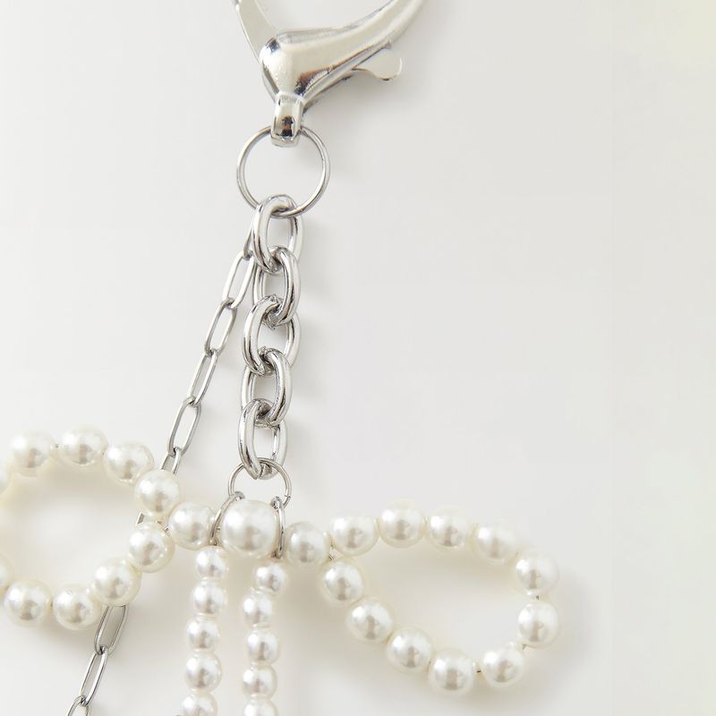 Pearl ribbon keyring