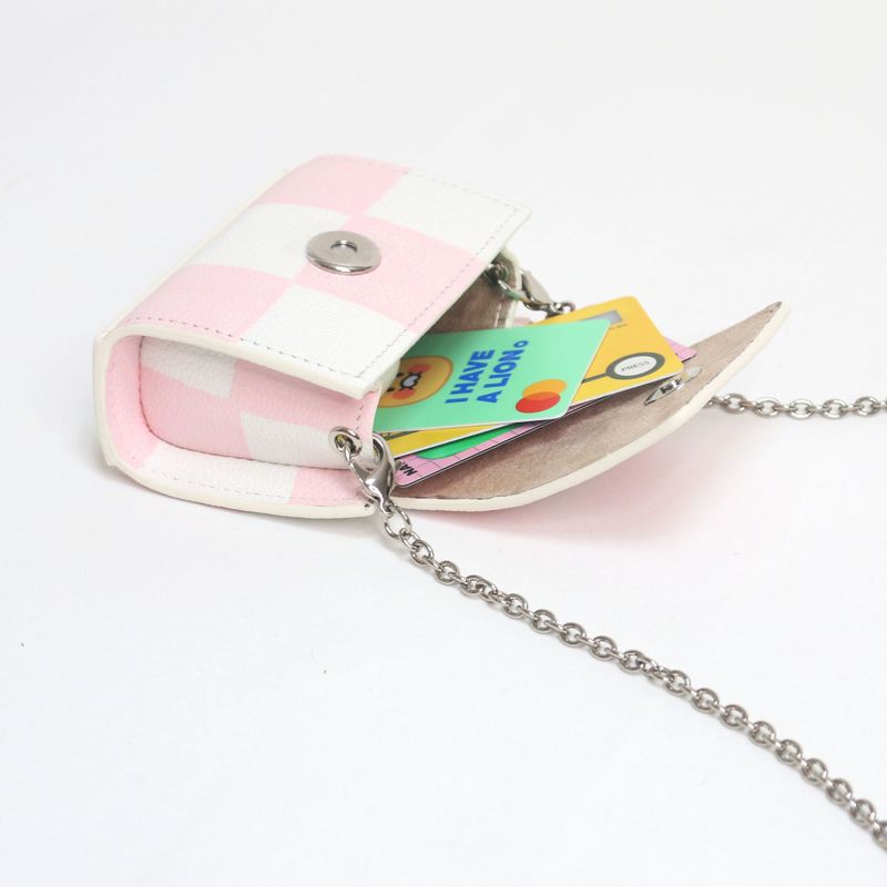 shape of' microbag - pink check