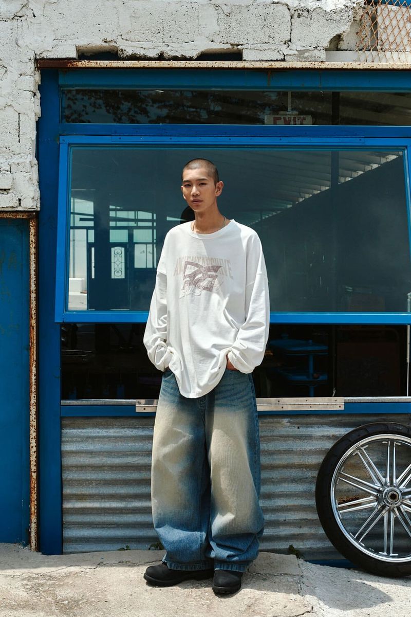 GUBIN（グビン）の「コーデュロイエンボスデニム（パンツ）」