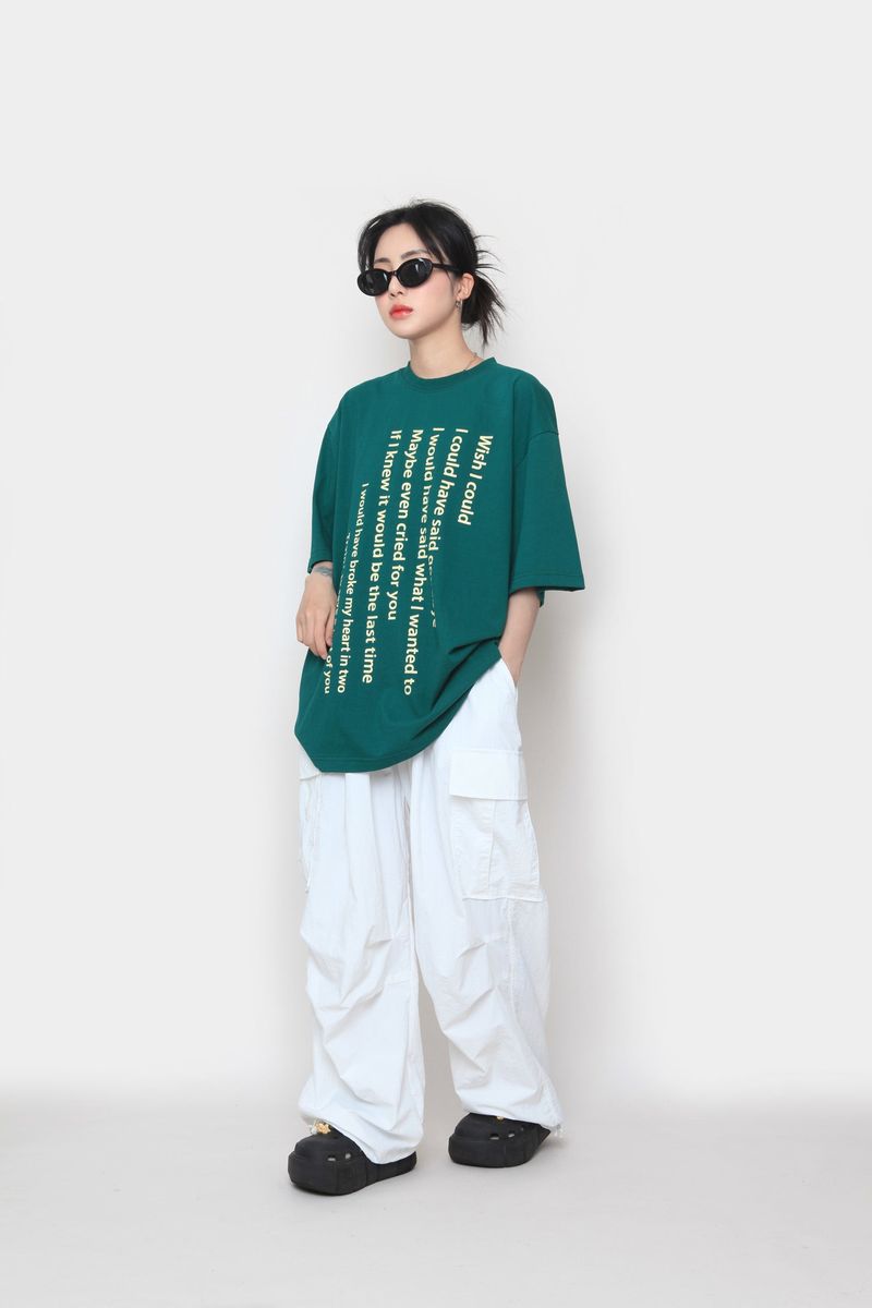 wide pocket cargo pants