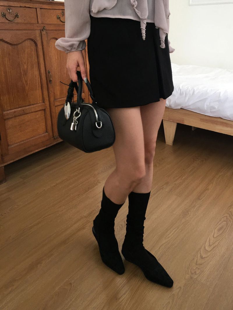 nobiyaka（ノビヤカ）の「オーブ ミニスカート パンツ（パンツ）」