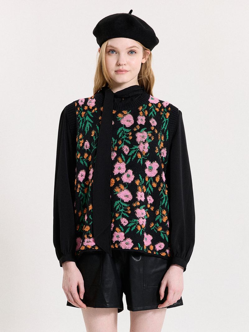 CAMELLIA VEST