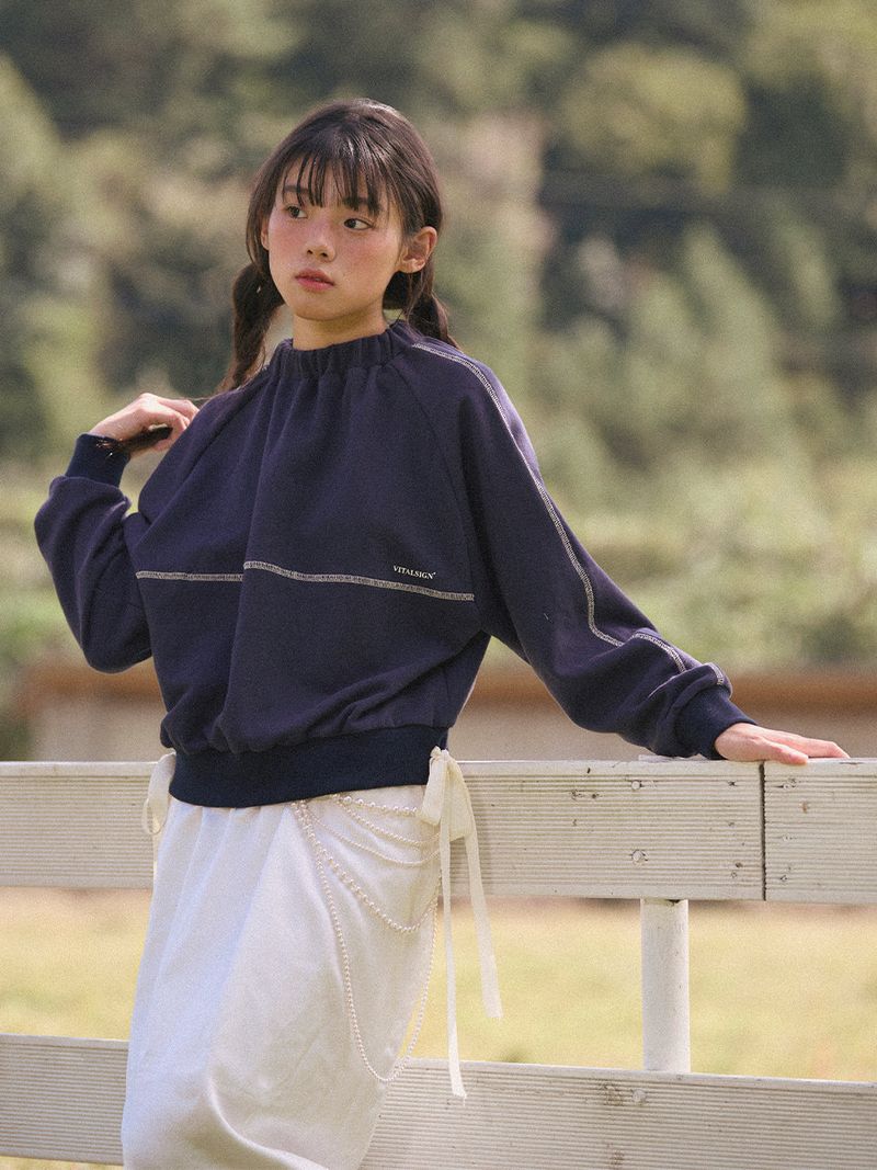 Neck Banding Ribbon Sweatshirt