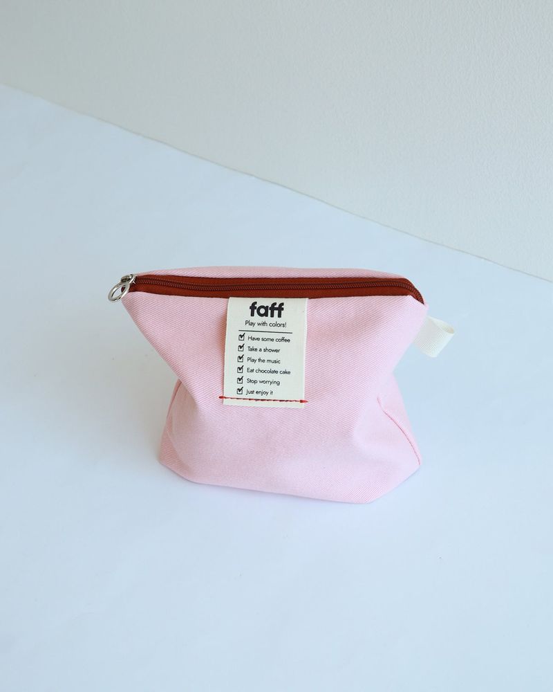 faff Pouch Berry