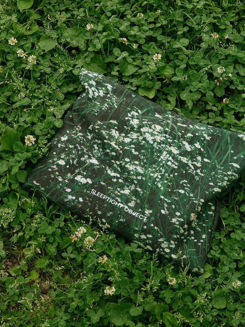 green bloom picnic mat