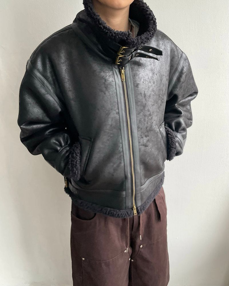 Dual Crop Leather Mustang