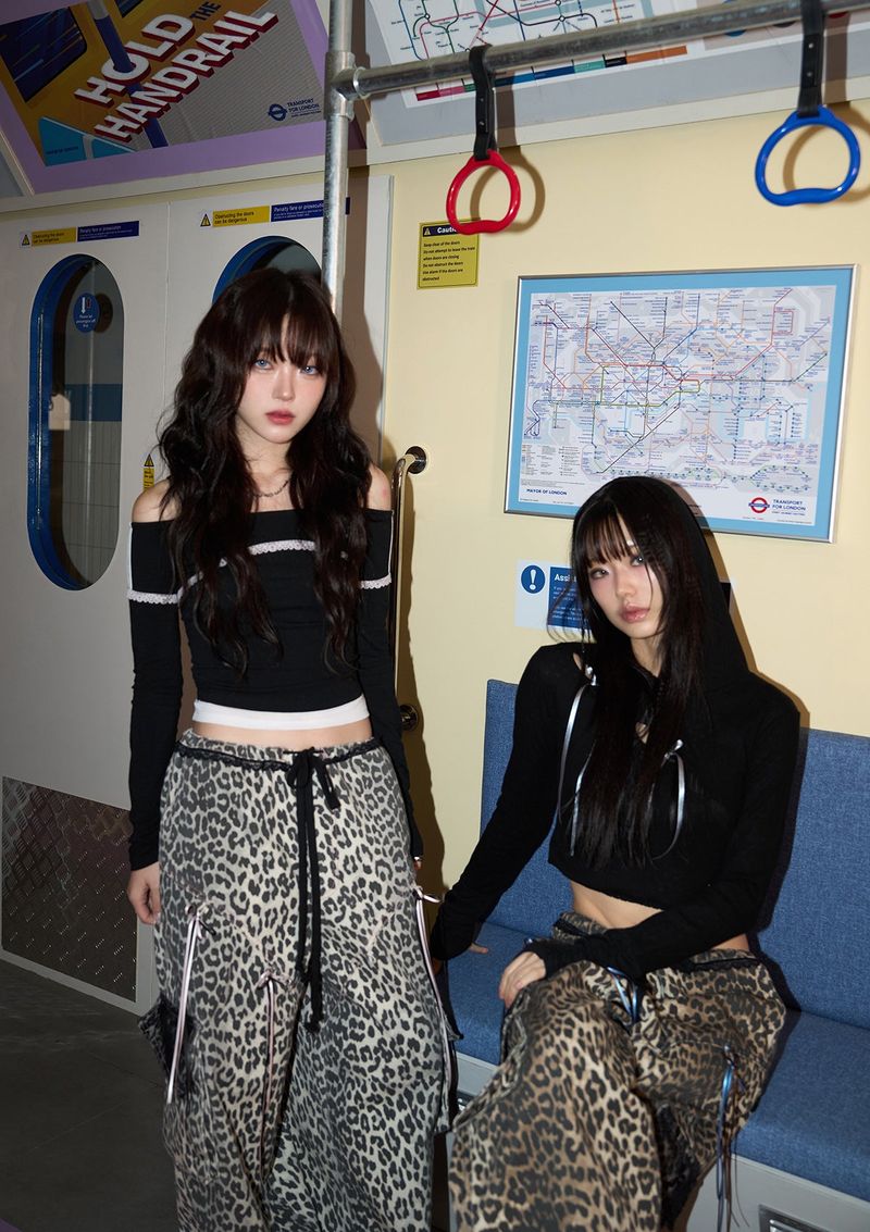 leopard lace cargo pt - black