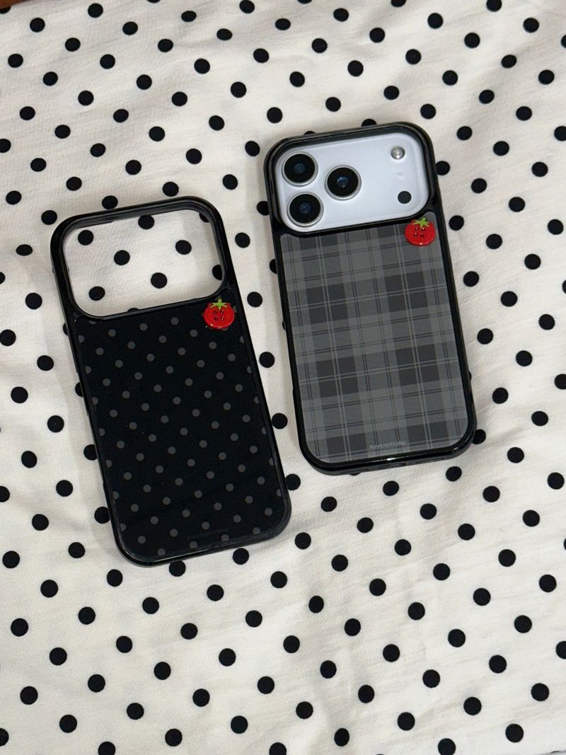Tomato Button Pattern MagSafe iPhone Galaxy Case