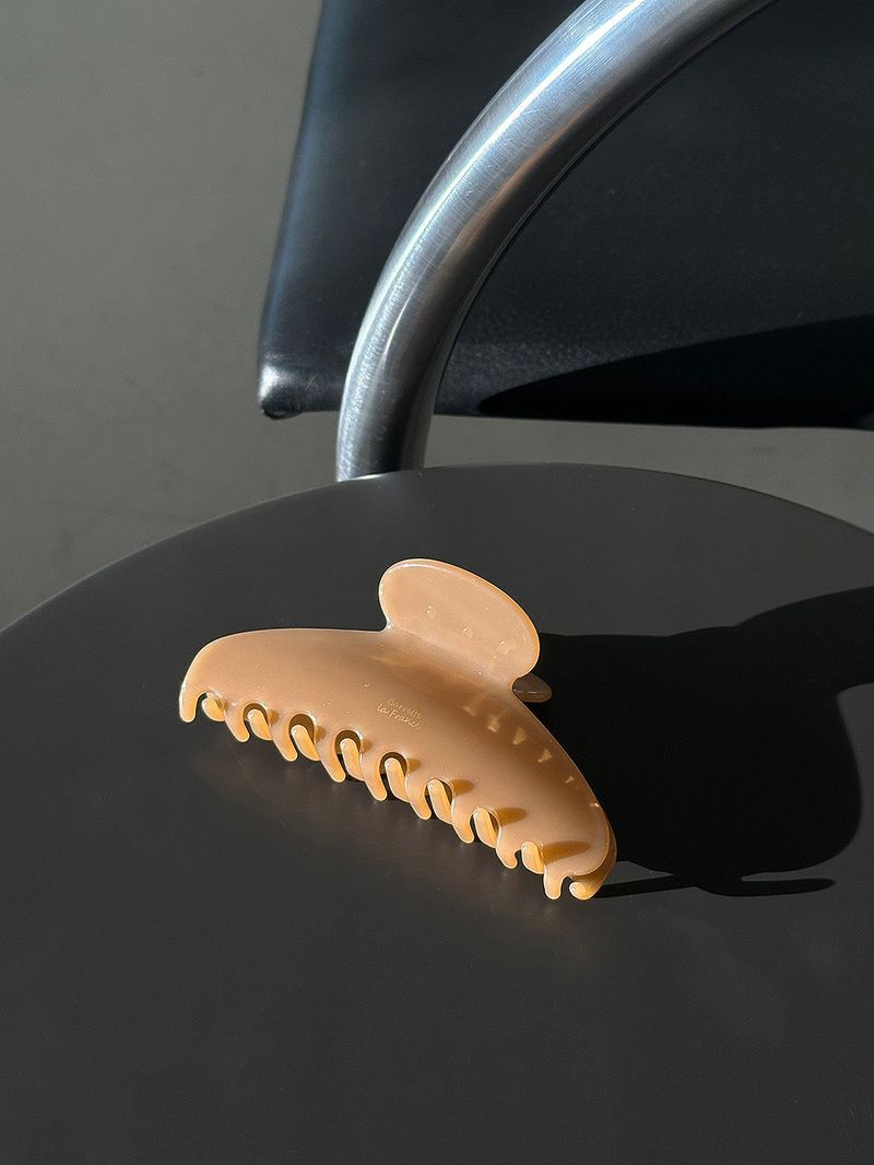 Cinnamon hair clip