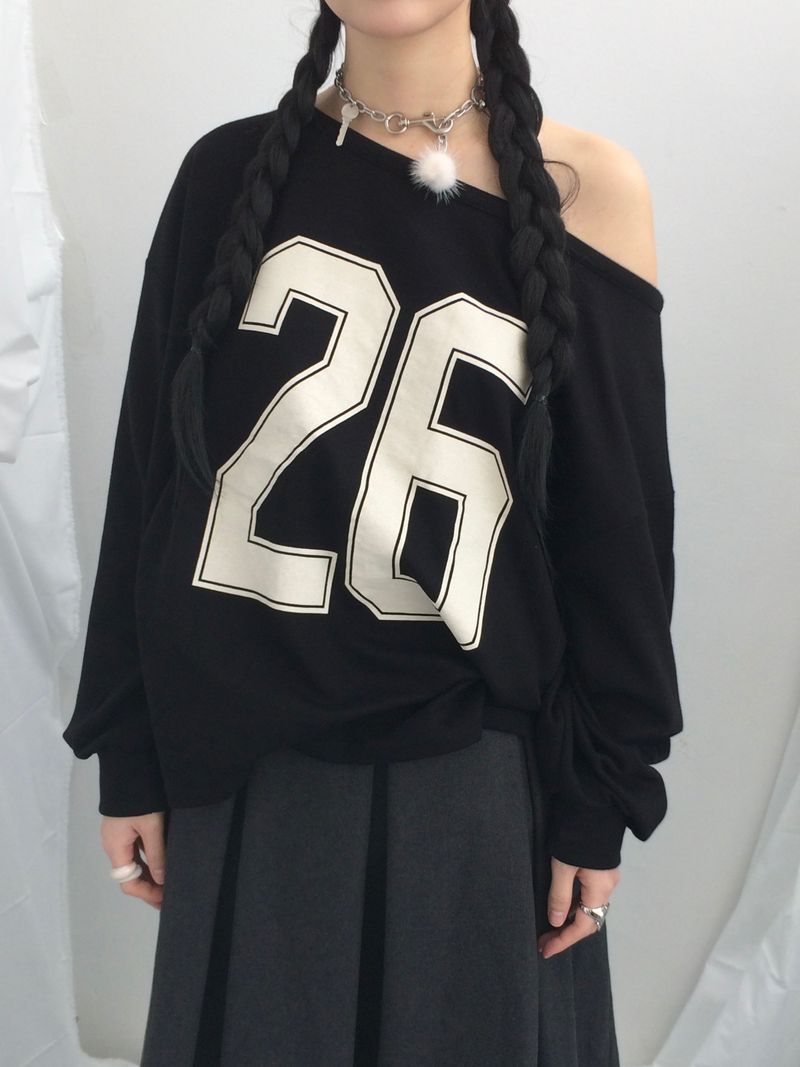 Numbering loose sweatshirt