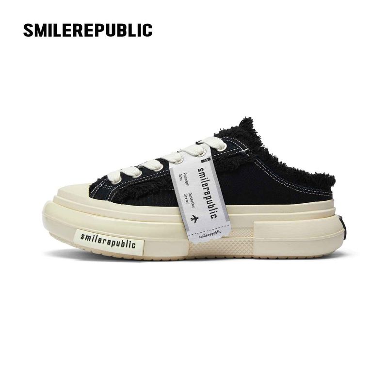 SMILEREPUBLIC（スマイルリパブリック）の「Black Frayed Canvas Backless Platform Sneakers with Cream Sole（Shoes）」
