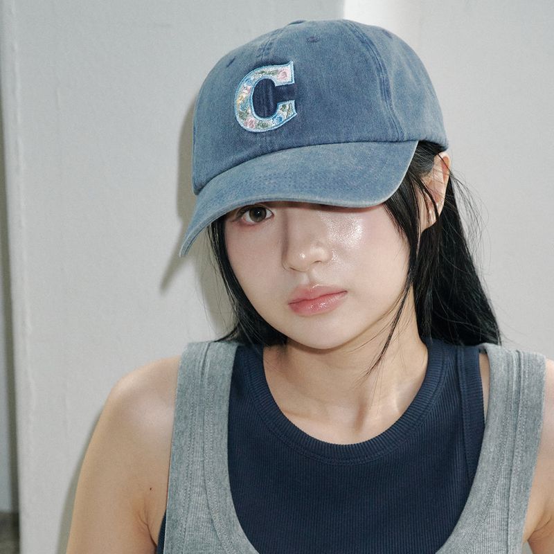 ALLINCOMPLETE（オールインコンプリート）の「フラワーC ウォッシングボールキャップ (Navy)（帽子）」