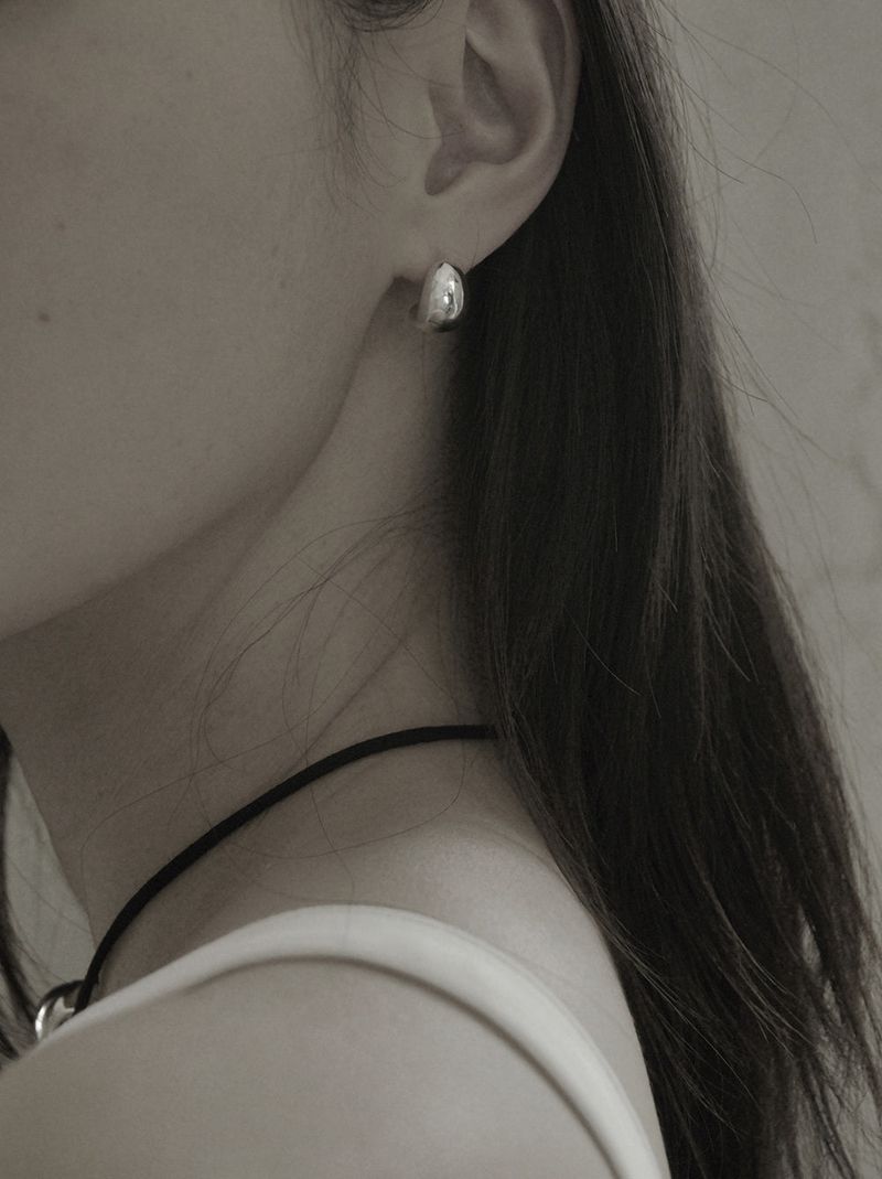 ANDEZVOUS(アンデビュー)の「CASHEW NUT EARRINGS(Accessories)」