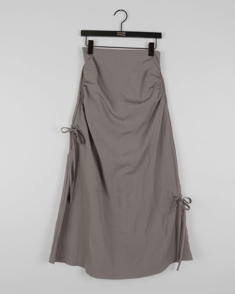[MADE] Kishi eyelet ribbon shirring pocket Nylon long skirt