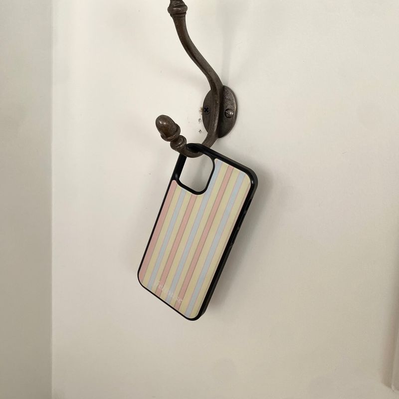 jjehouse（ジェイジェイハウス）の「パジャマ柄スマホケース (ガラスバンパー)（スマホグッズ/小物）」
