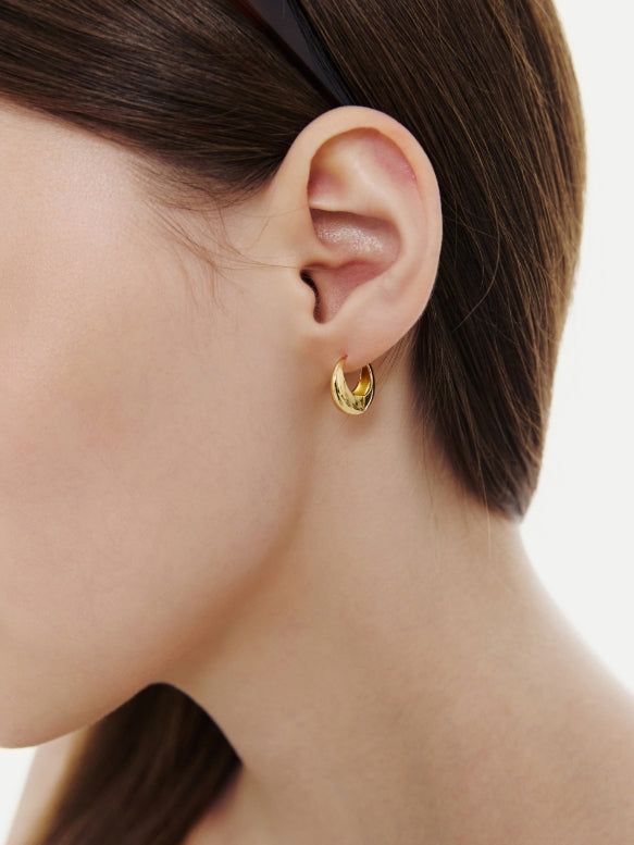hyeres lor（イエール・ロール）の「26SS★ Champagne First Moon Silver One-Touch Earrings M（Accessories）」