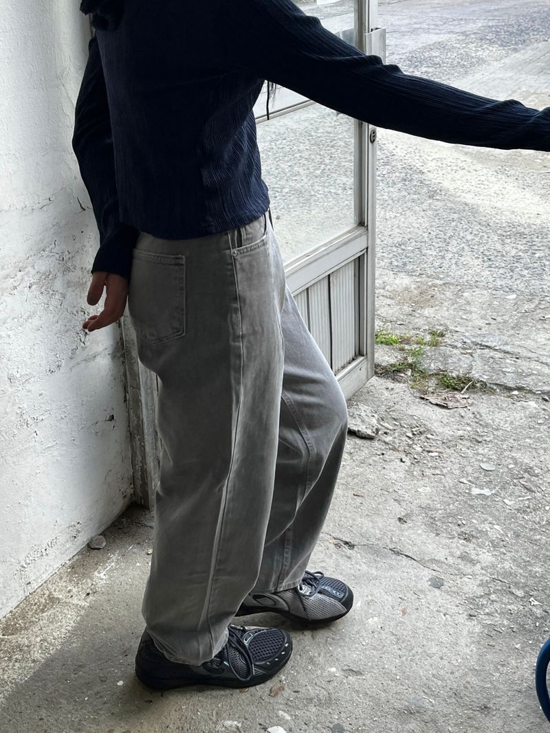 Slit puff point pants