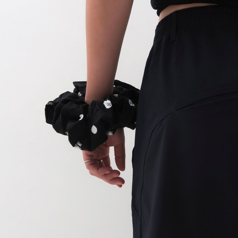 TUTEOGI ‘Rhythm’ scrunchie #005 (L size)