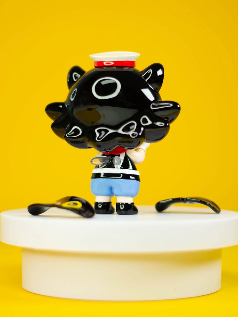 TOTO-Black Cat Detective Collaboration