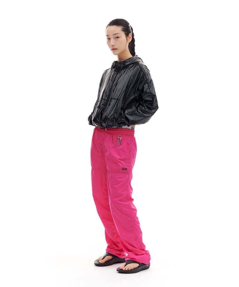 SHEER PACKABLE CROP WINDBREAKER (BLACK)