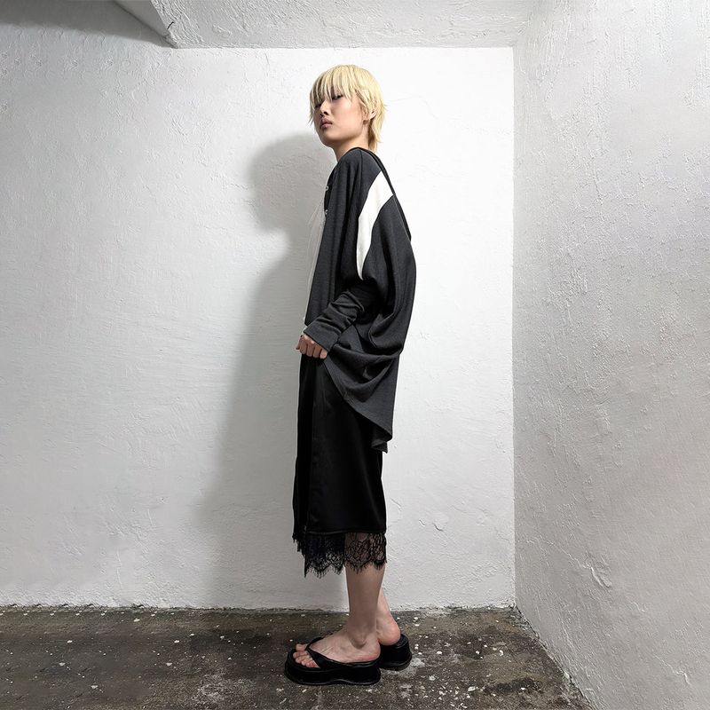 BATWING CROSS KNIT HOODIE
