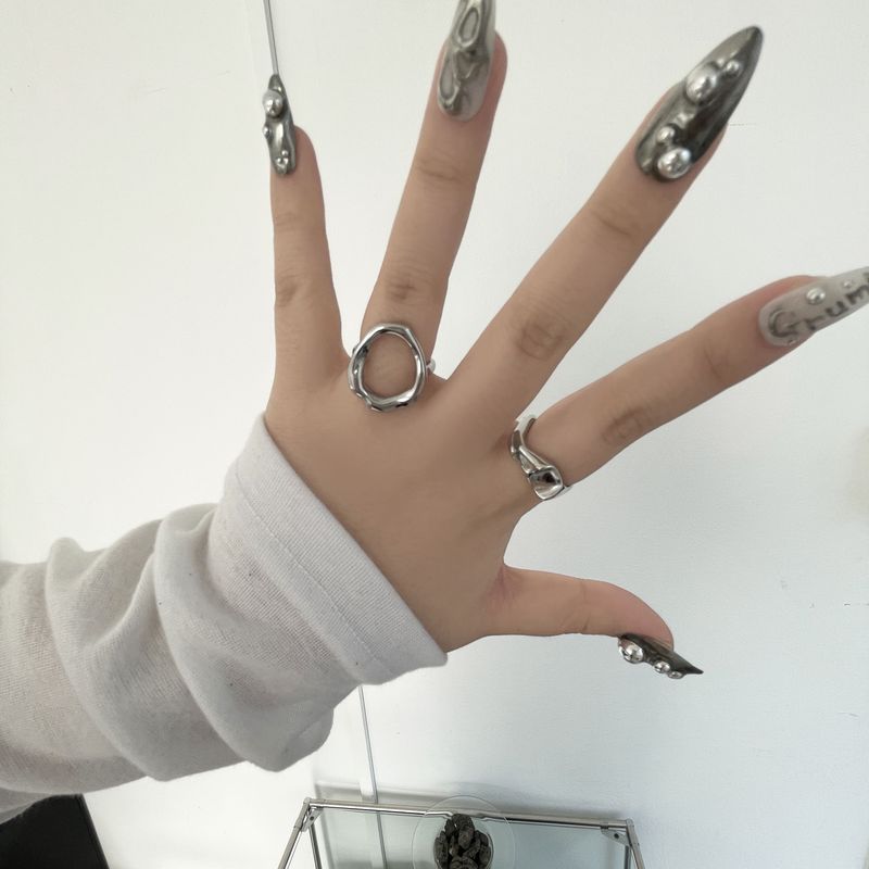 Melted Circle Frame Ring