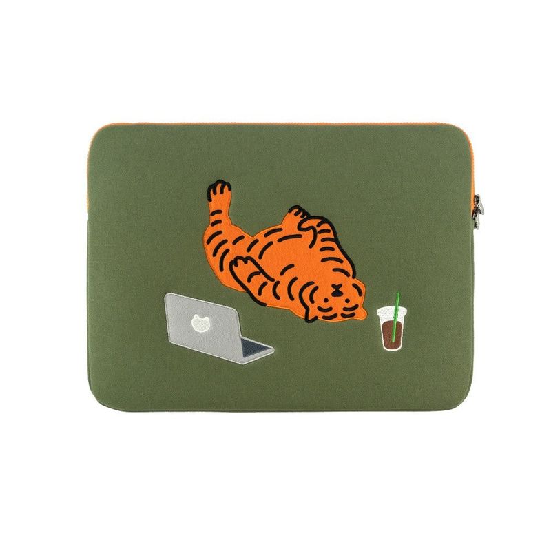 MUZIKTIGER（ムジークタイガー）の「レイジータイガータブレットポーチ（スマホグッズ/小物）」