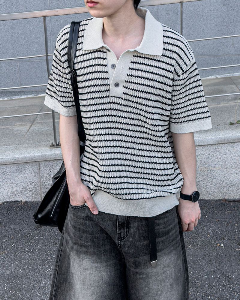 Windy Buckle Stripe Collar Short Sleeve Knit