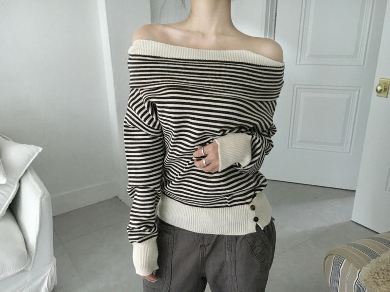 button kitty knit