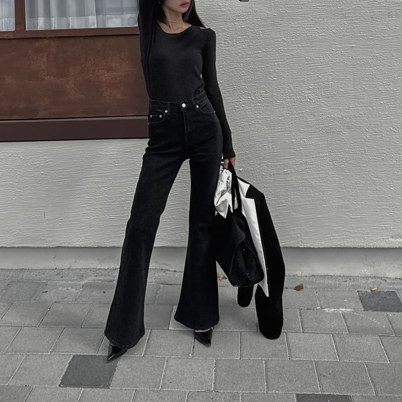 Cut Out Long Sleeve T-shirt