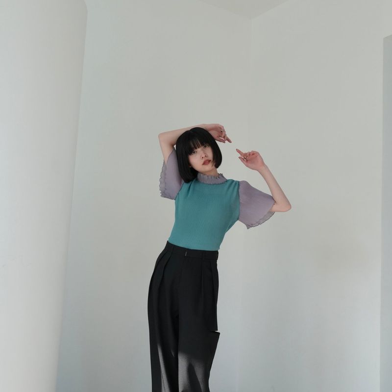 mellow pleats bicolor tops