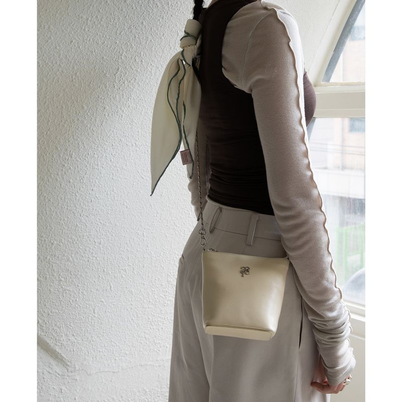 leather mignon bag - butter / strap - ( cowleather, chain)