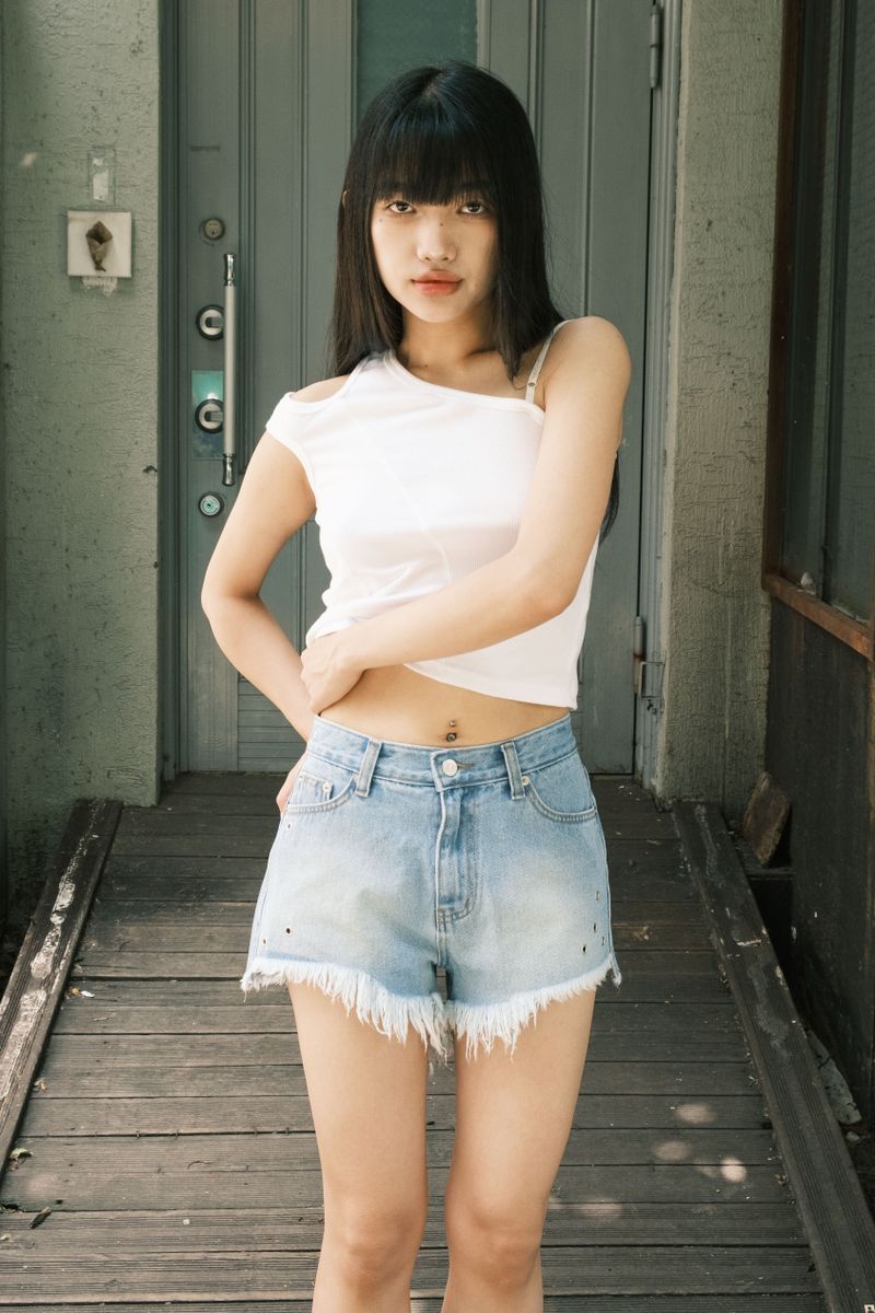 SIS A（シスエイ）の「 ROUGH EYELET DENIM SHORTS / BLUE（Pants）」