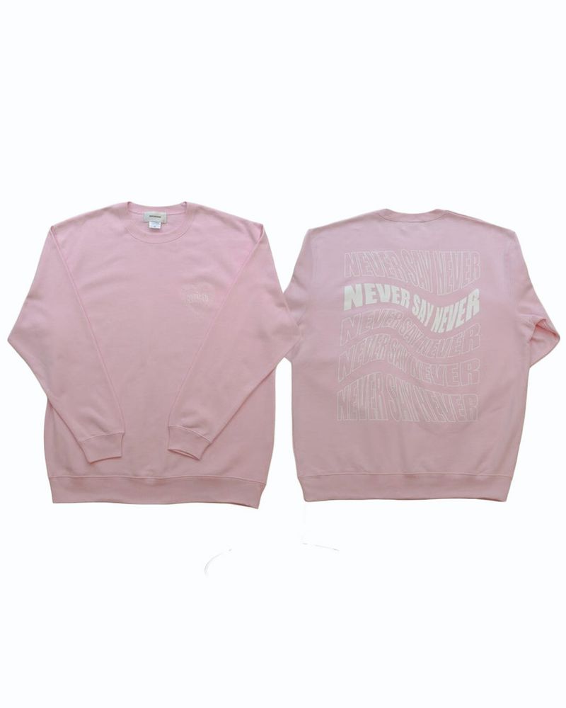 neversaynever®︎（ネバーセイネバー）の「ビビッドラブスウェット ピンク（Tops）」