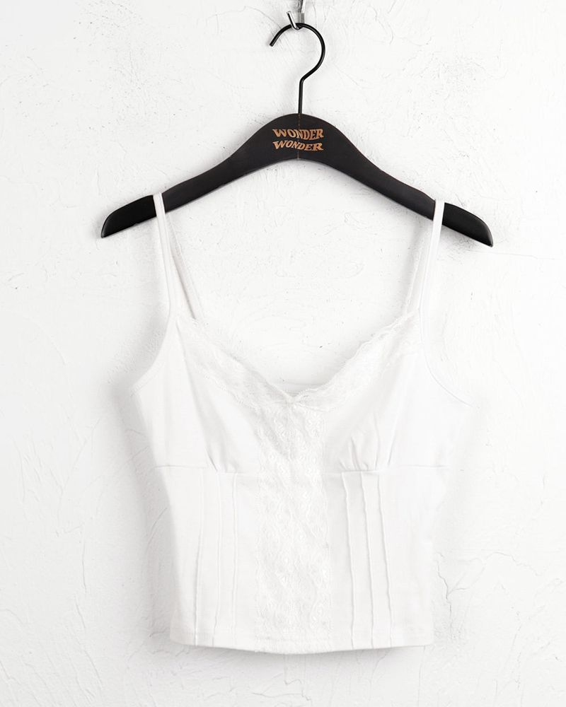 Molet Lace Slit Inner Layered Sleeveless