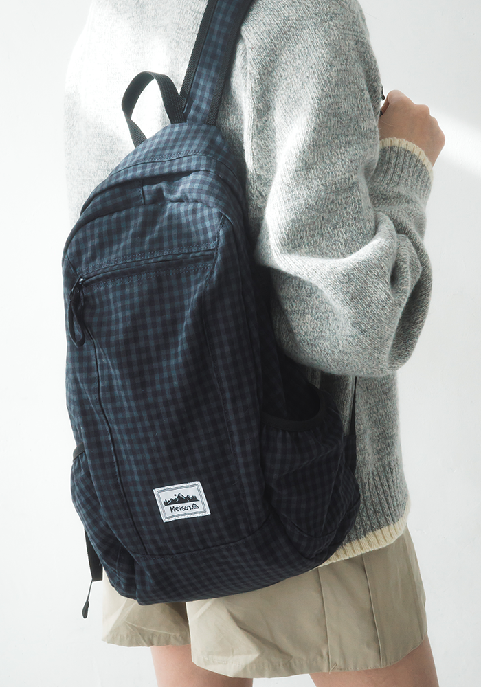 Heisan(ハイサン)の「Compact PocketBag V1 Gingham Check Navy(Bags)」