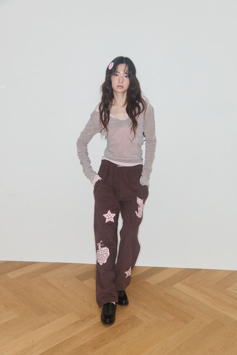 KIRING CHECK PATCH SWEAT PANTS (BROWN)