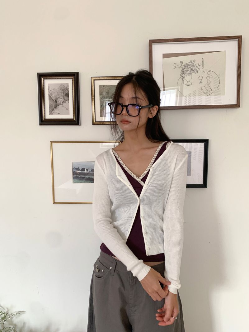 WOOL V-NECK CARDIGAN (5C)