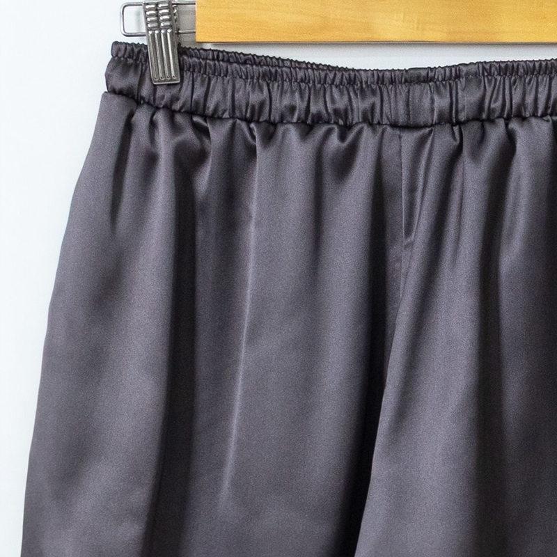 silky frill bermuda pants