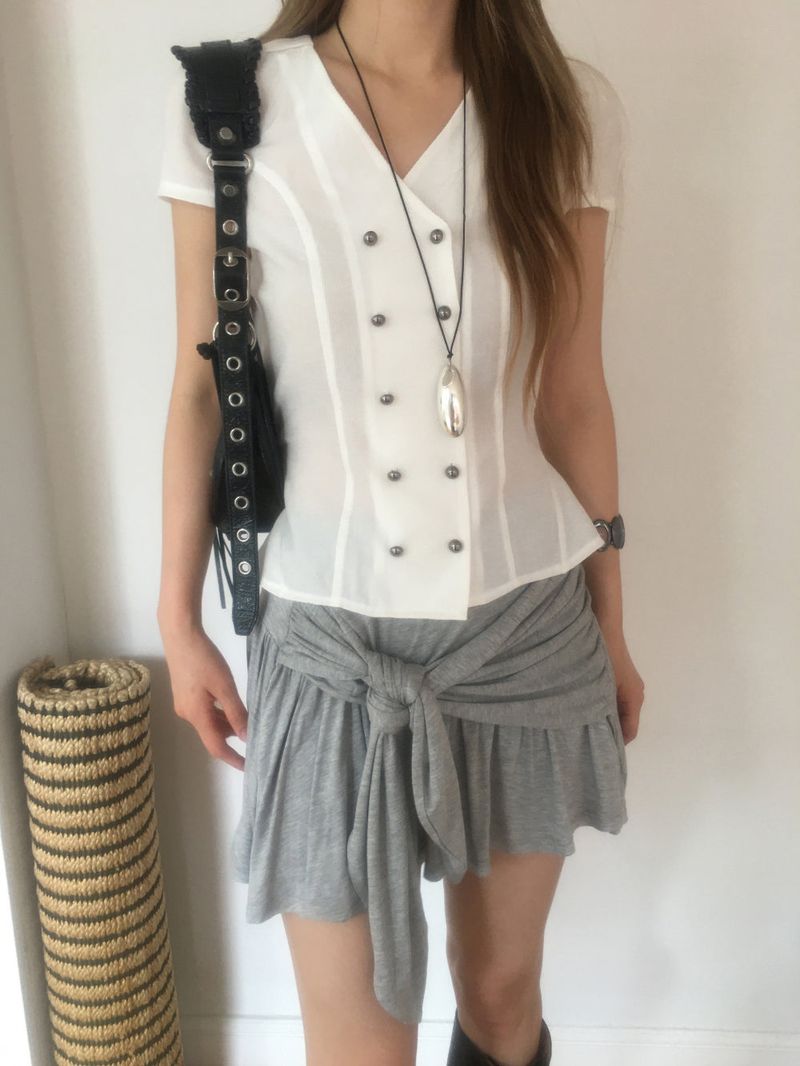 Double button v blouse
