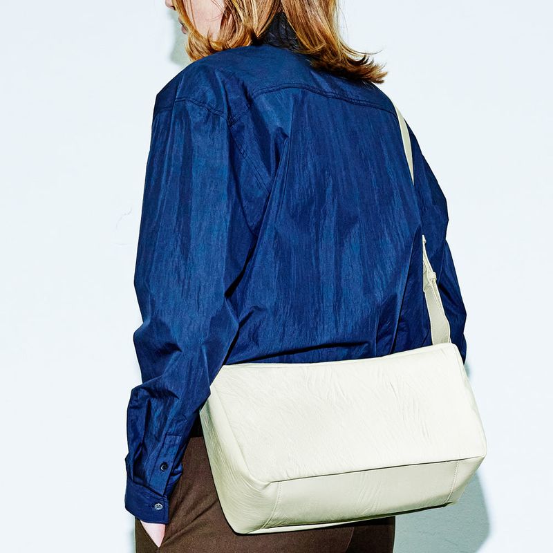 S SY(エスエスワイ)の「crinkle leather width cross bag ivory(Bags)」