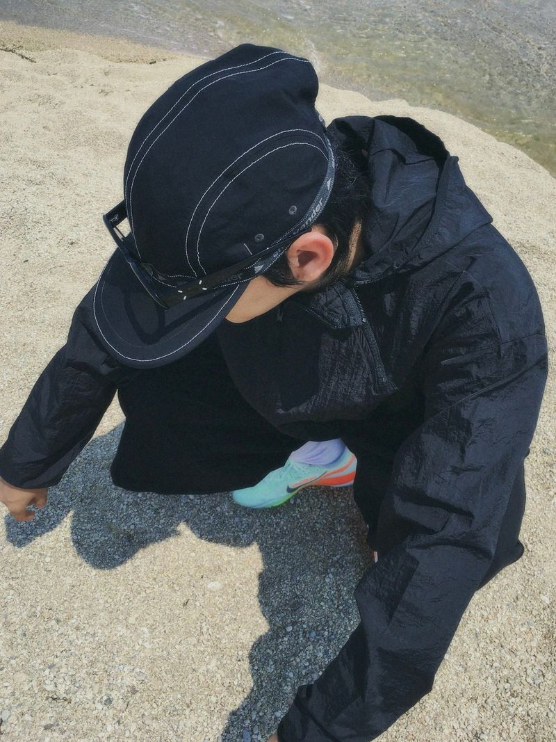 Mate diagonal hood windbreaker 7C