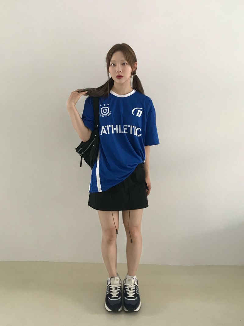 Healing mini skirt