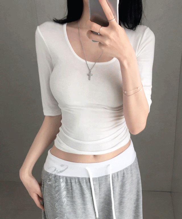 JASMINBELL(ジャスミンベル)の「Helti Square 5/10 Length T-shirt(Tops)」