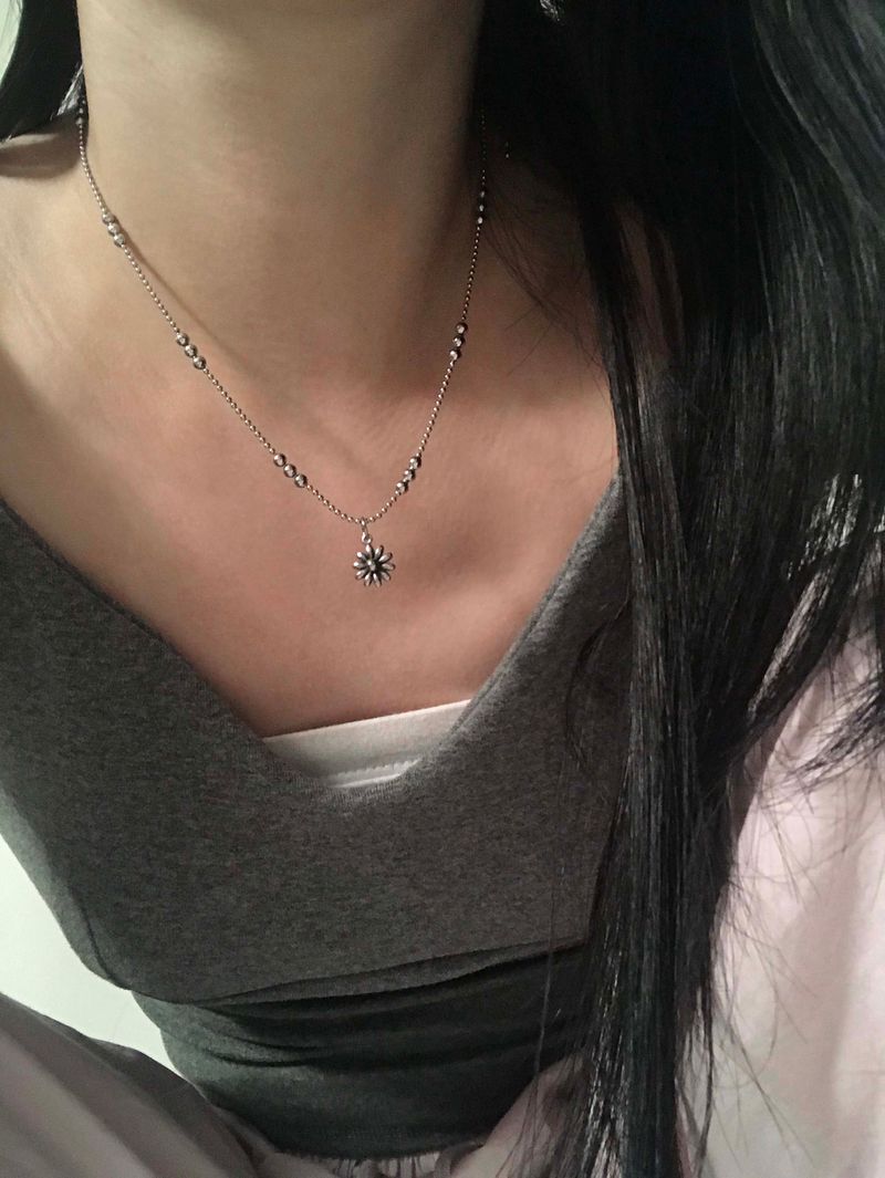 flower ball necklace
