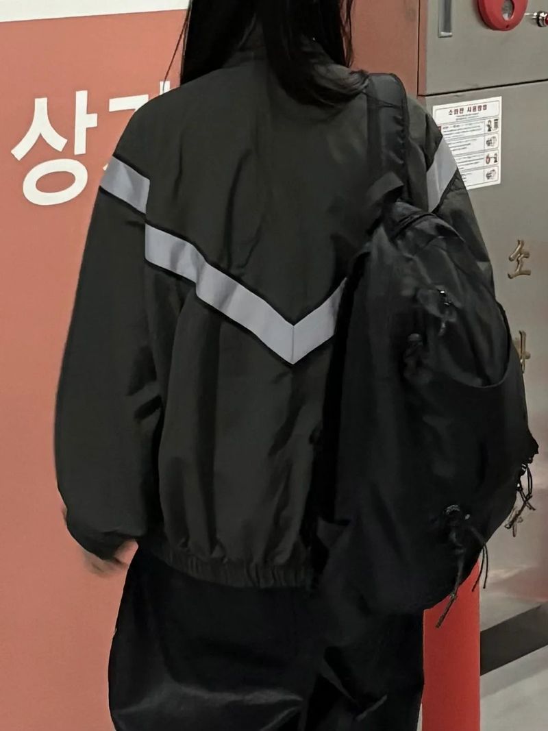 army v windbreaker