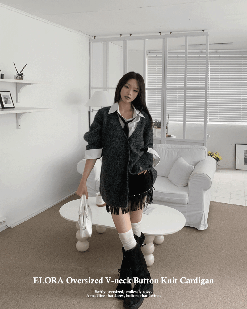 GUSTA（グスタ）の「ELORA Overfit Deep V-Neck Button Long-Sleeve Knit Cardigan (3 Colors)（Tops）」