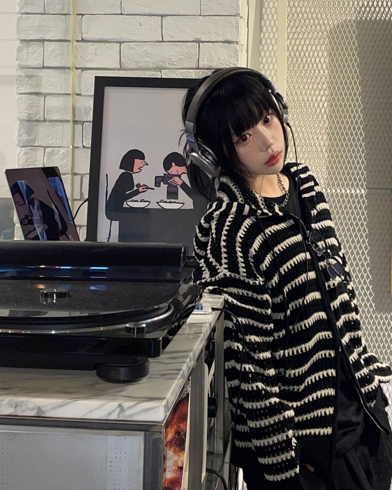 heenytsuki(ヒニツキ)の「Tama Stripe Mesh Knitwear Hooded Zip-Up(Tops)」