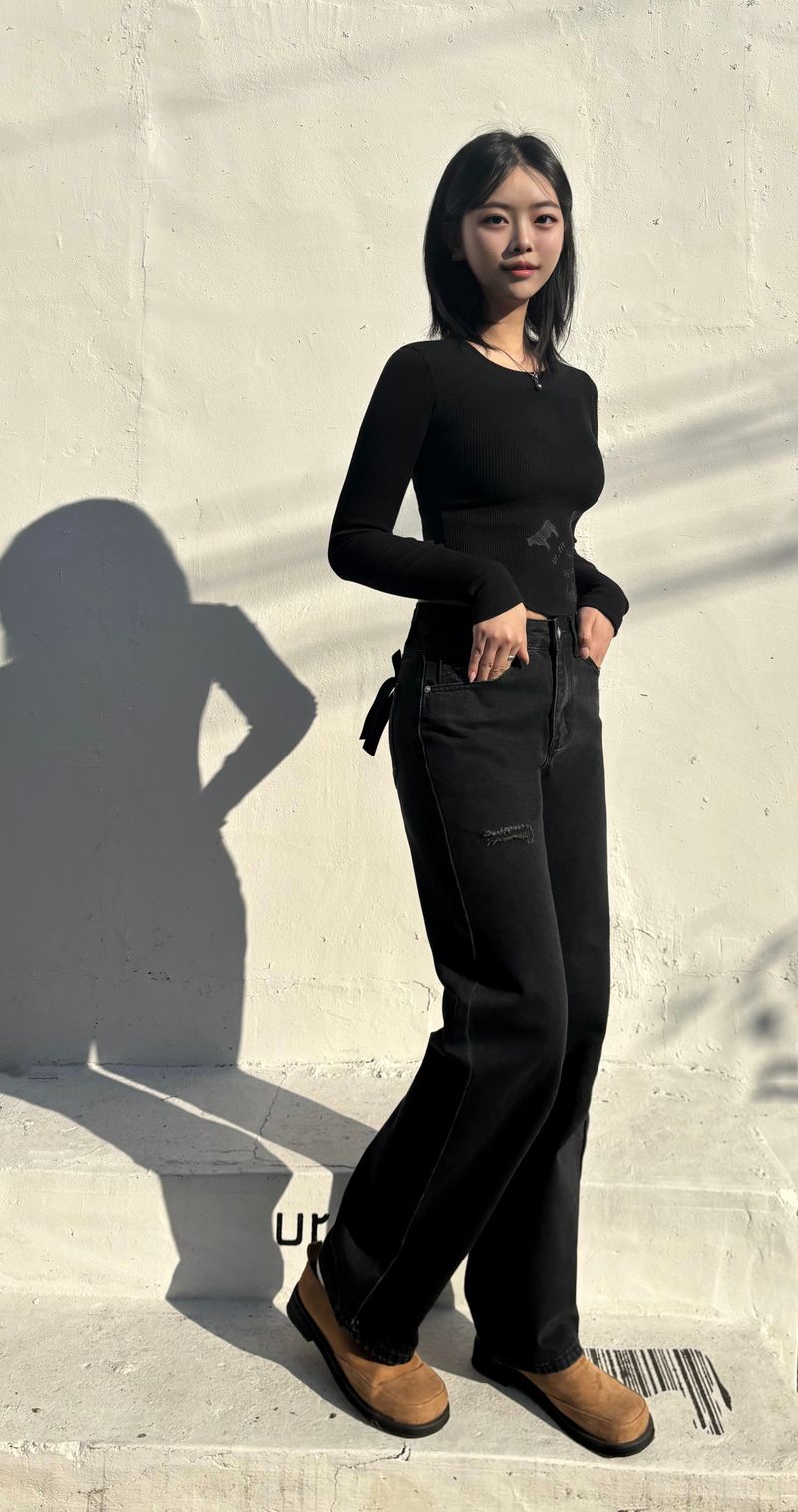 RIBBON SEMI-WIDE BLACK DENIM PANTS code 18318