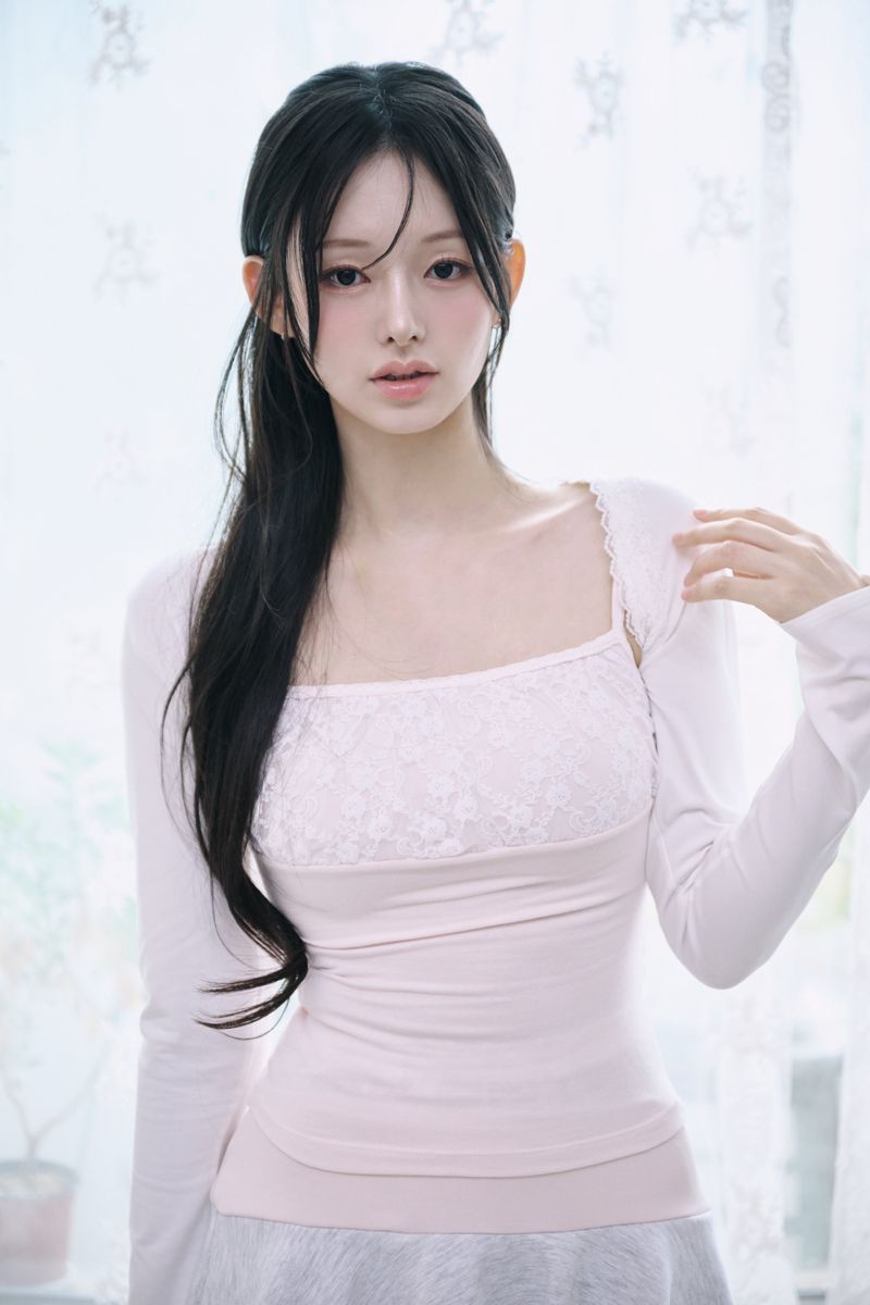 [MADE] Double-Lace Ruched Sleeveless Top